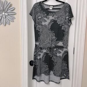 Santory floral gray high low tie at waist dress size L